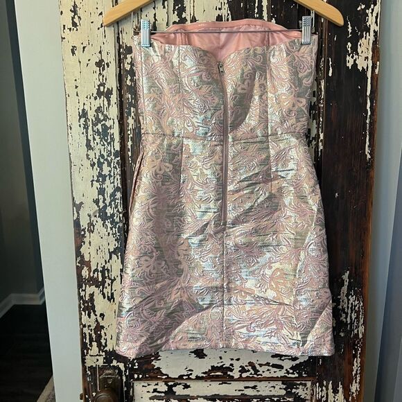 NWT women’s pink metallic woven mini dress w pockets. Size small. Party. Event. - Picture 6 of 10